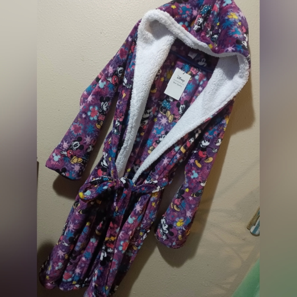 Vera Bradley Disney Mickey and Minnie sweet floral Hooded Robe